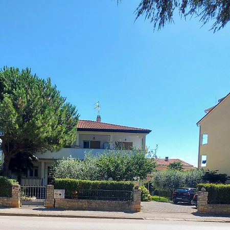 Apartments Iskra Ровинь Экстерьер фото