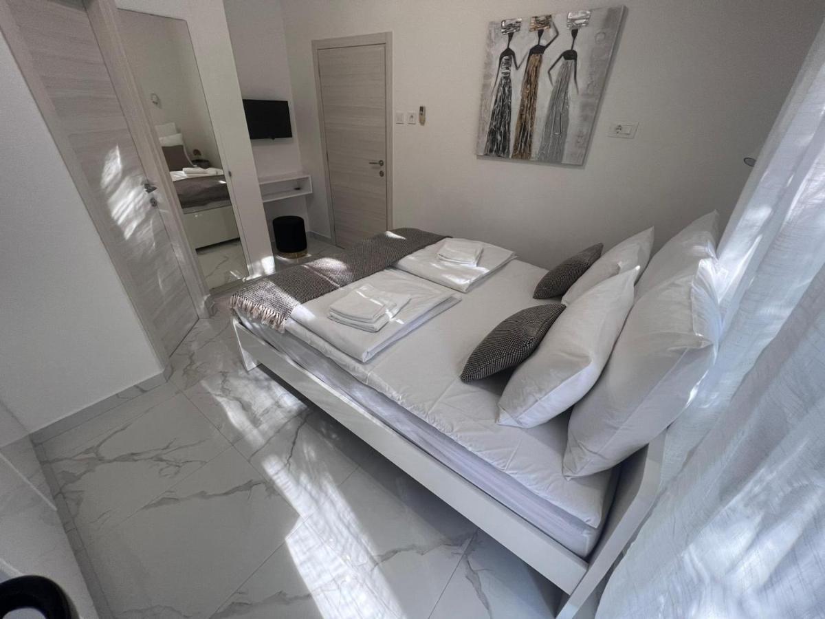 Apartments Iskra Ровинь Экстерьер фото