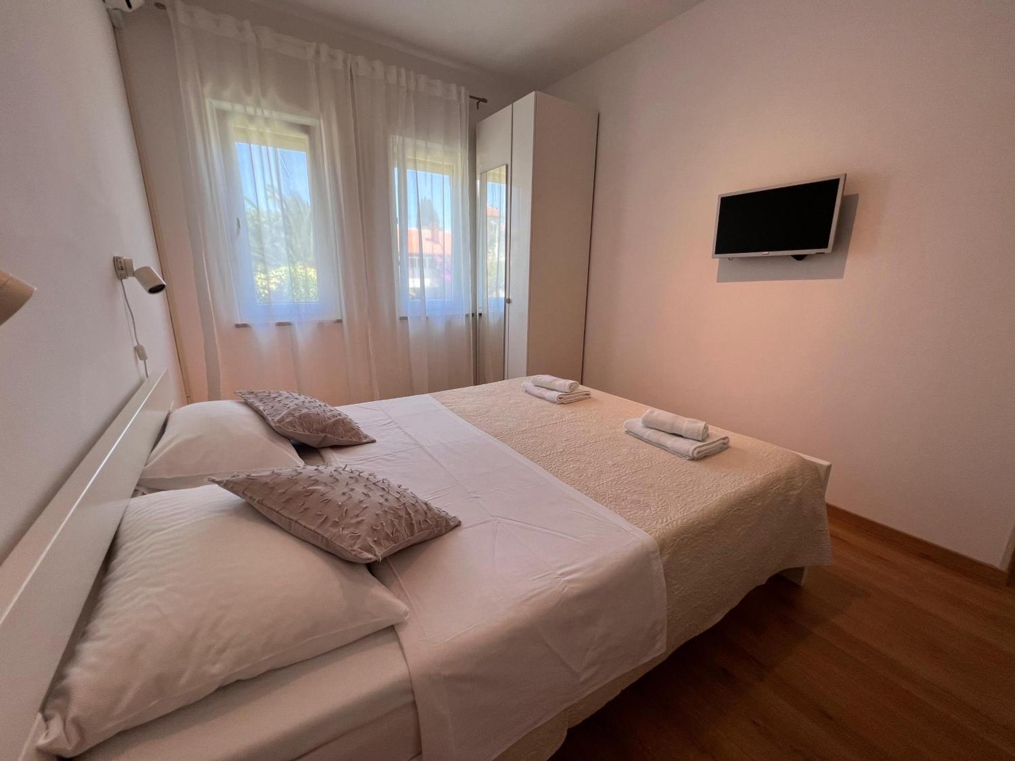 Apartments Iskra Ровинь Экстерьер фото